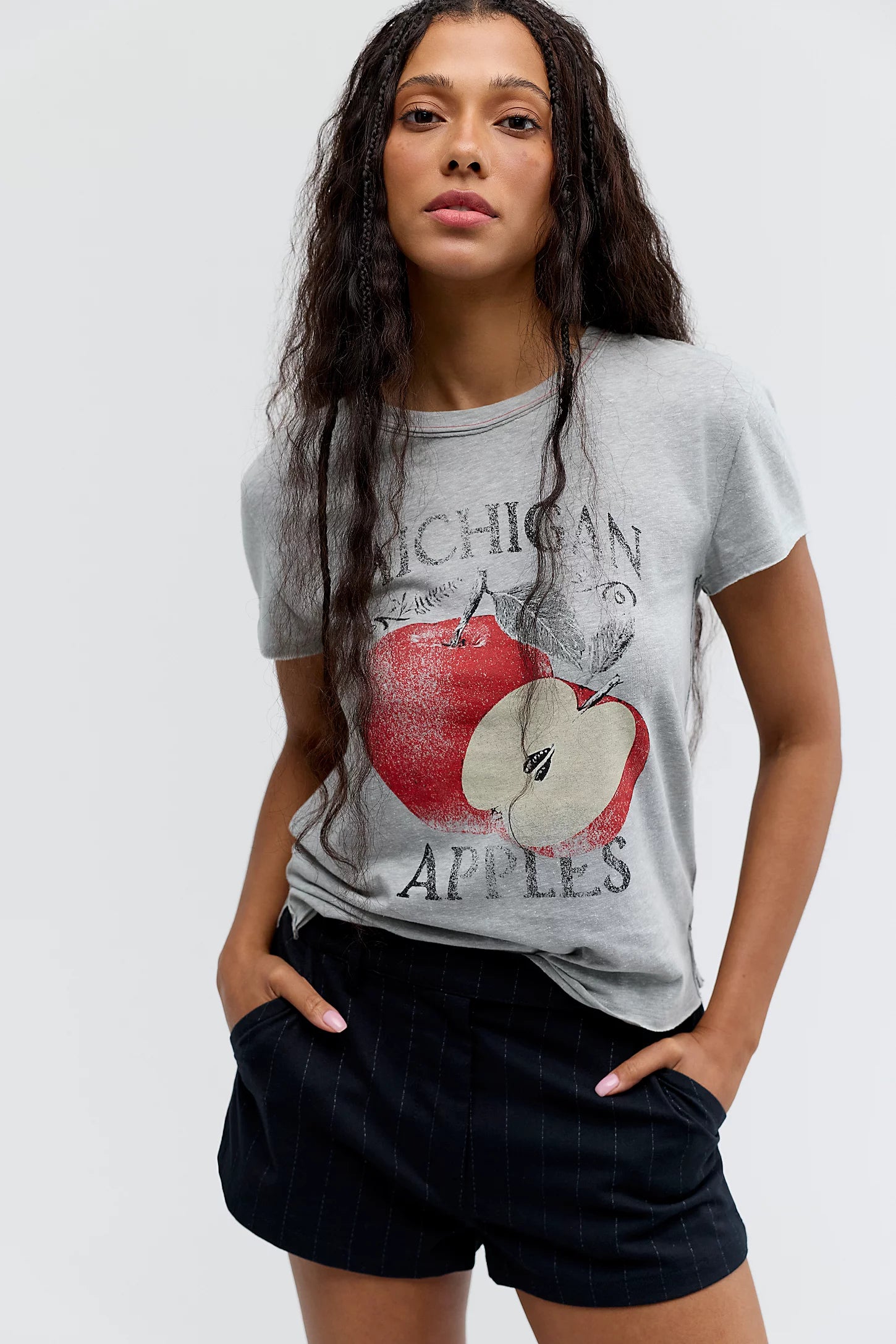 Nova Graphic Tee