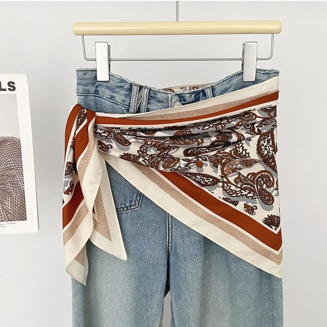 Retro Triangle Scarf