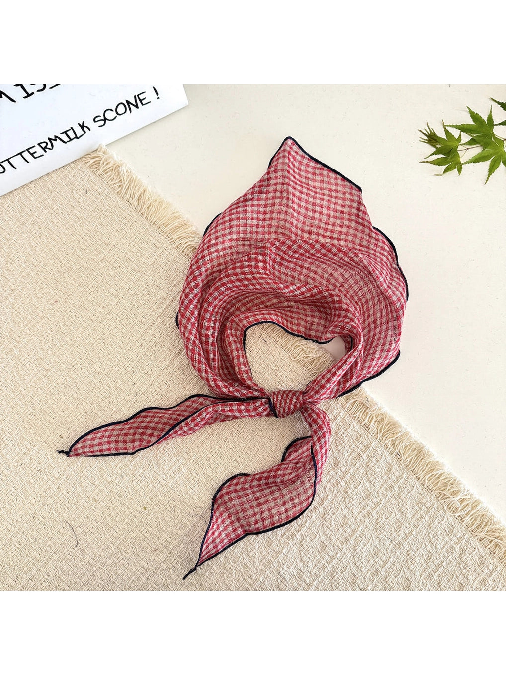 Gingham Small Check Triangle Scarf