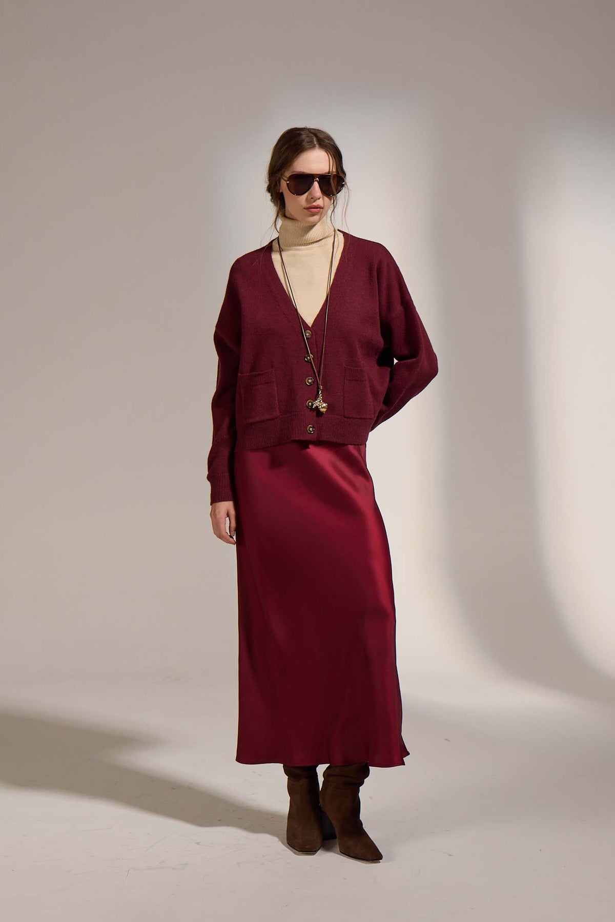 Caravan V Neck Cardigan