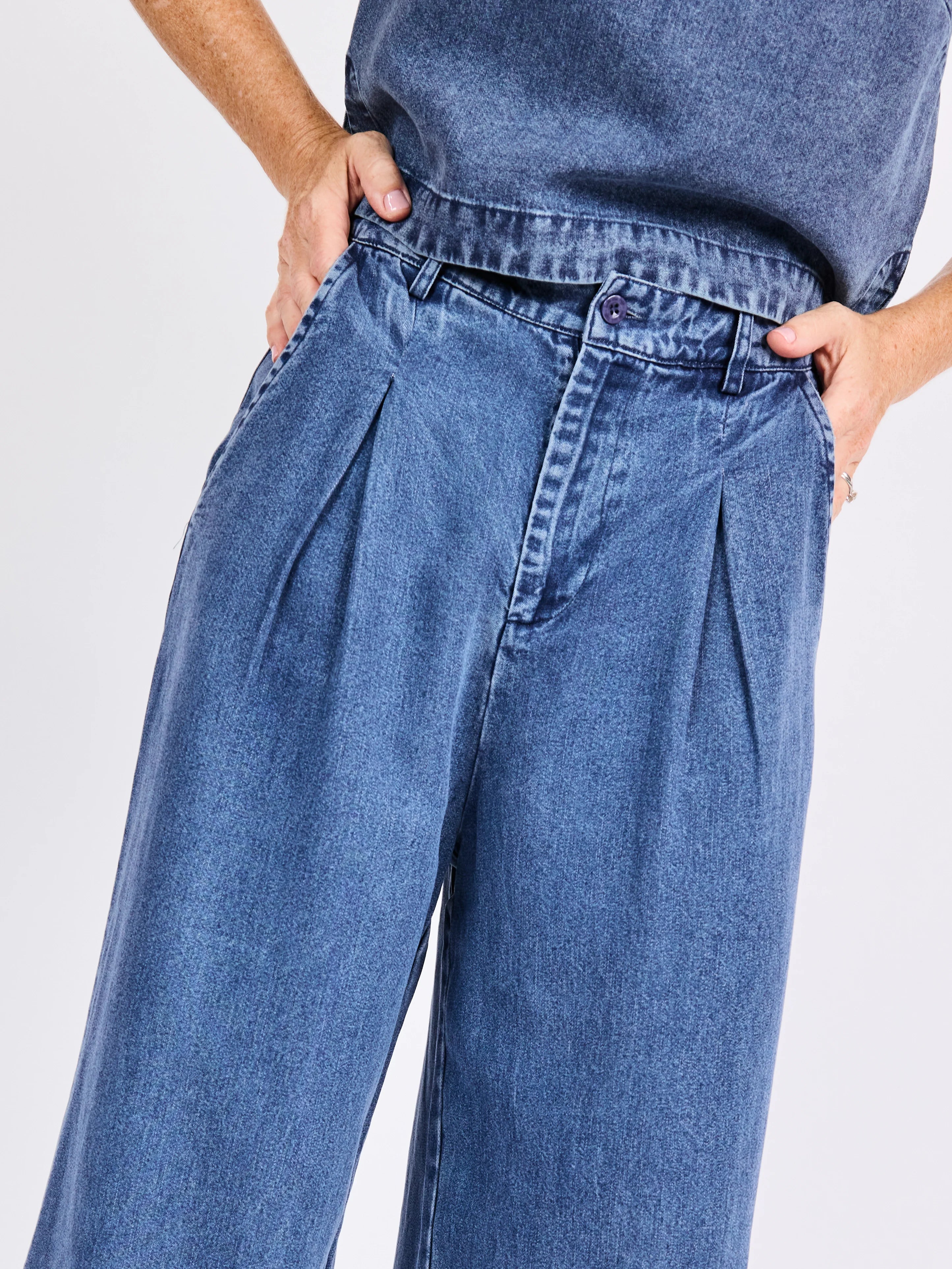 It's Pouring Chambray Pant