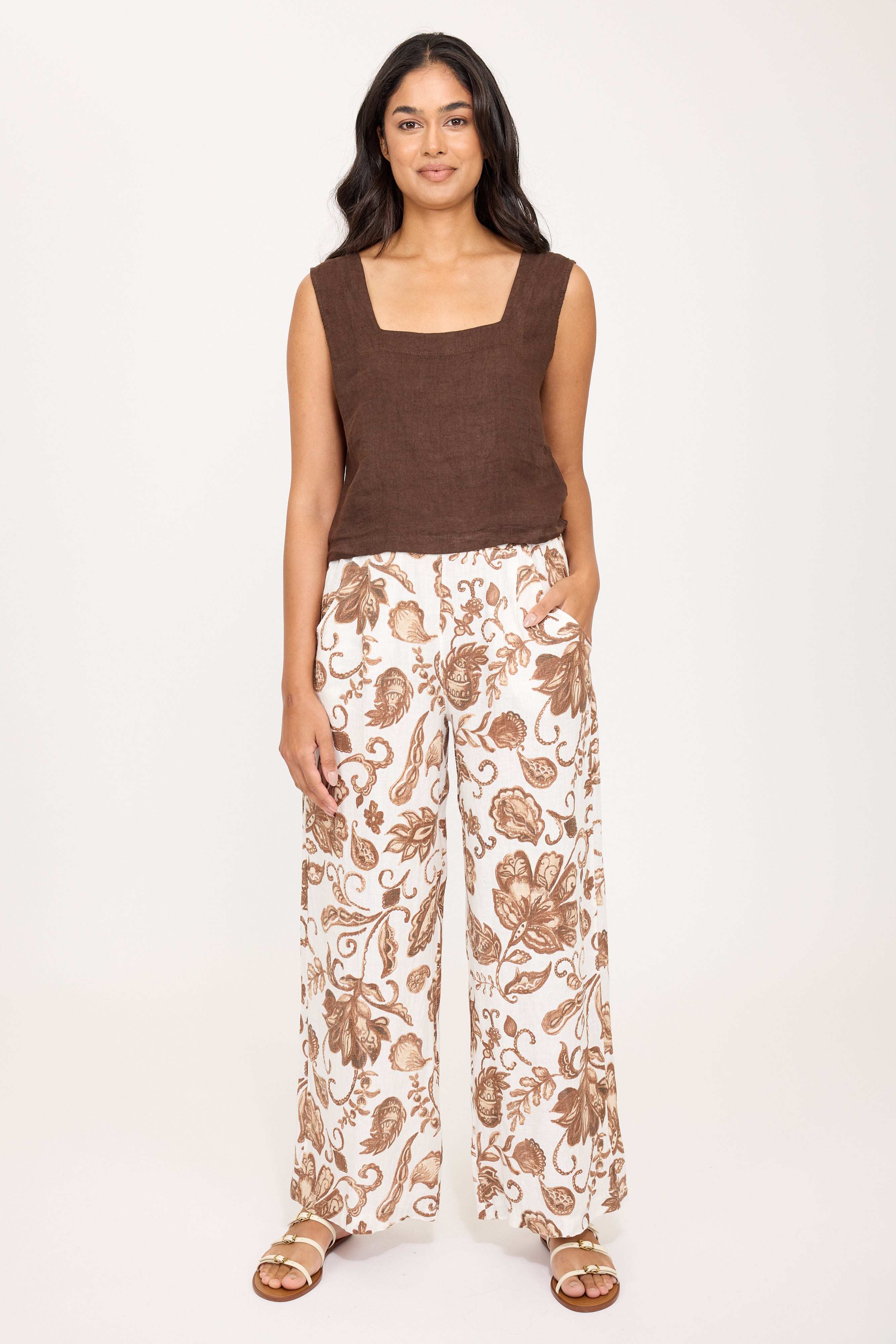 Squared Neck Linen Sleeveless Top