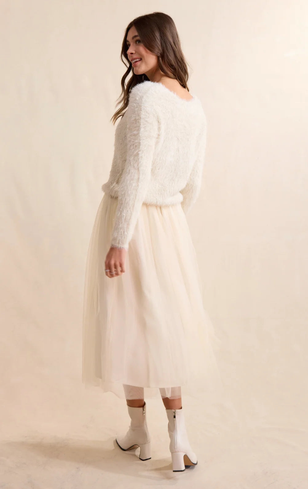 Invitation Tulle Midi Skirt