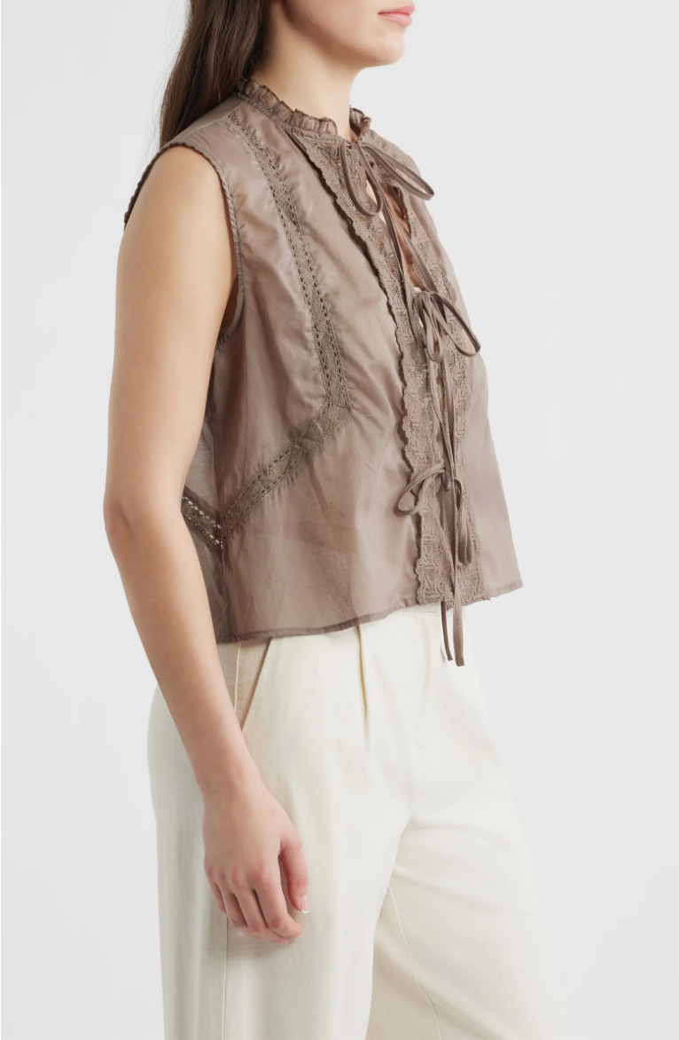 Rodas Lace Sleevless Blouse