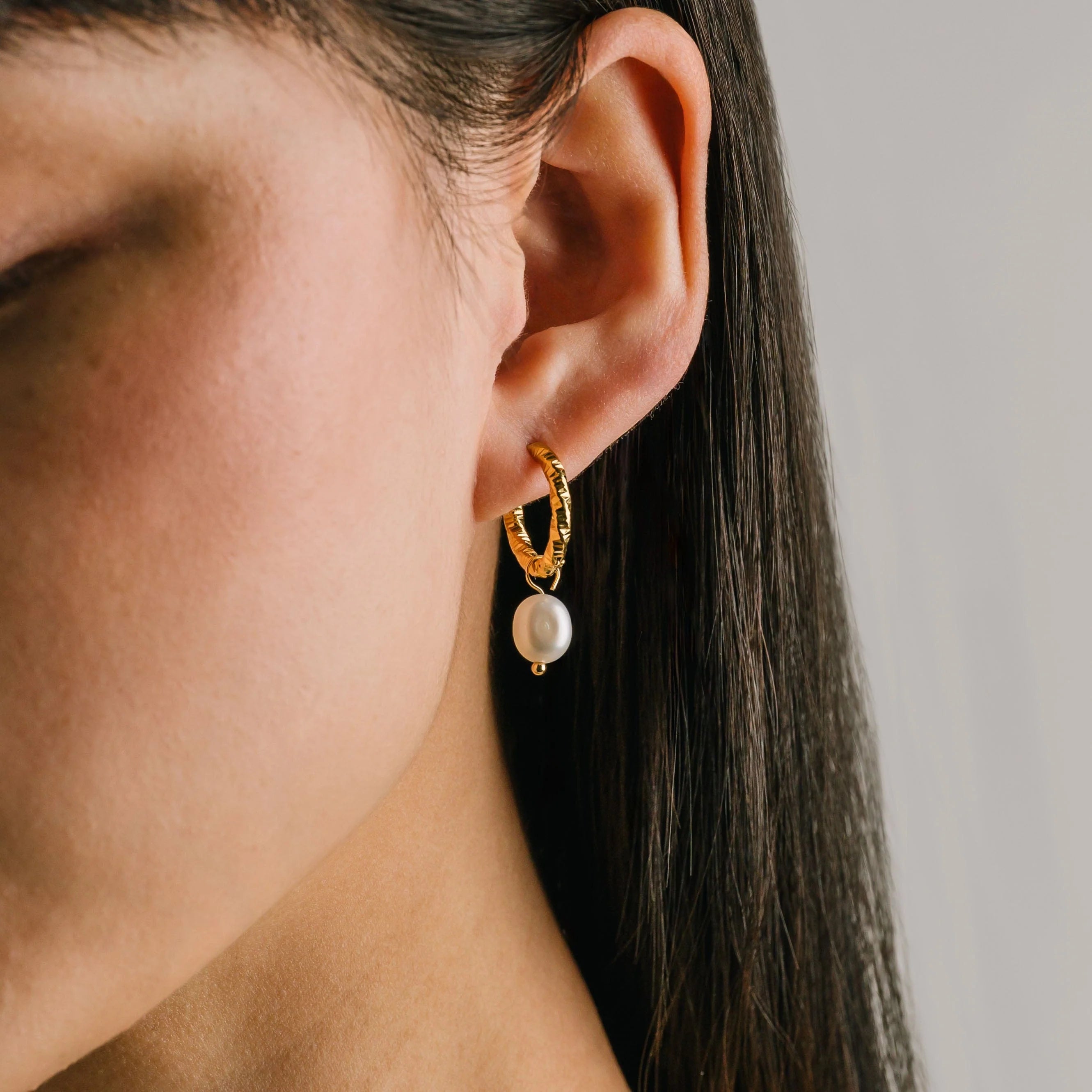Venus Pearl Hoop Earrings