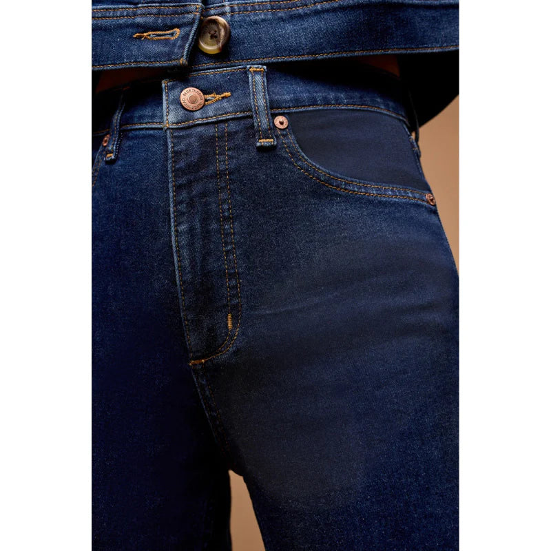 Brooke Hugging Palazzo Denim