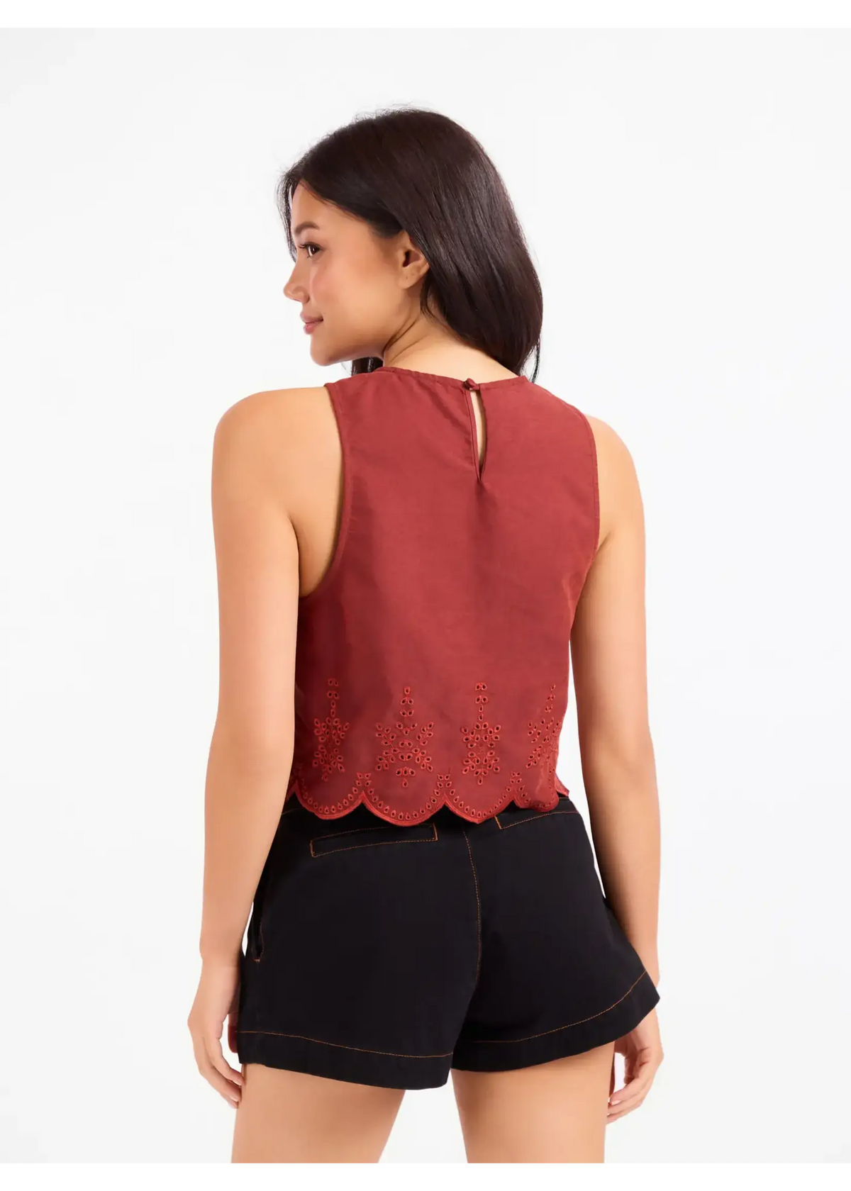 Tea Garden Scallop Hem Top