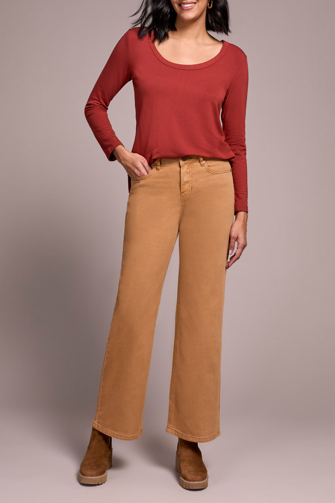 Brooke Hugging Wide Leg Jean