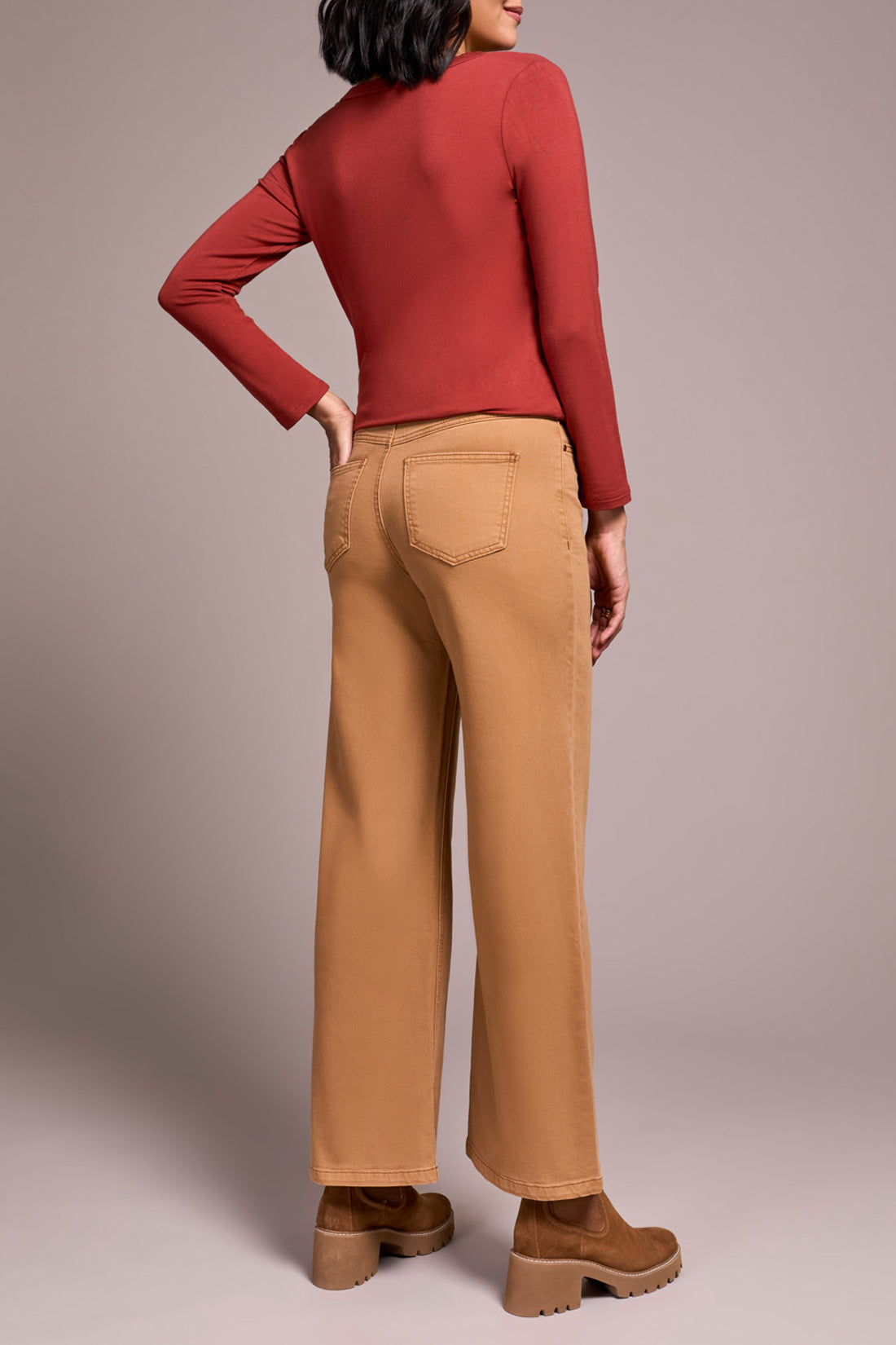Brooke Hugging Wide Leg Jean