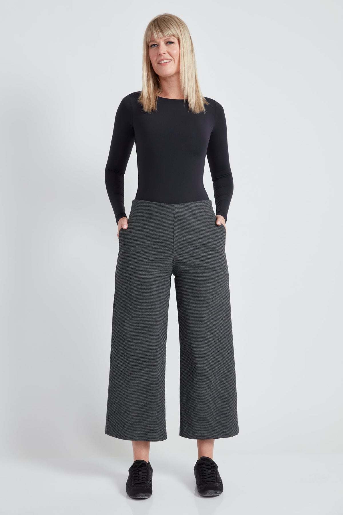 Cropped Gaucho Checked Pants