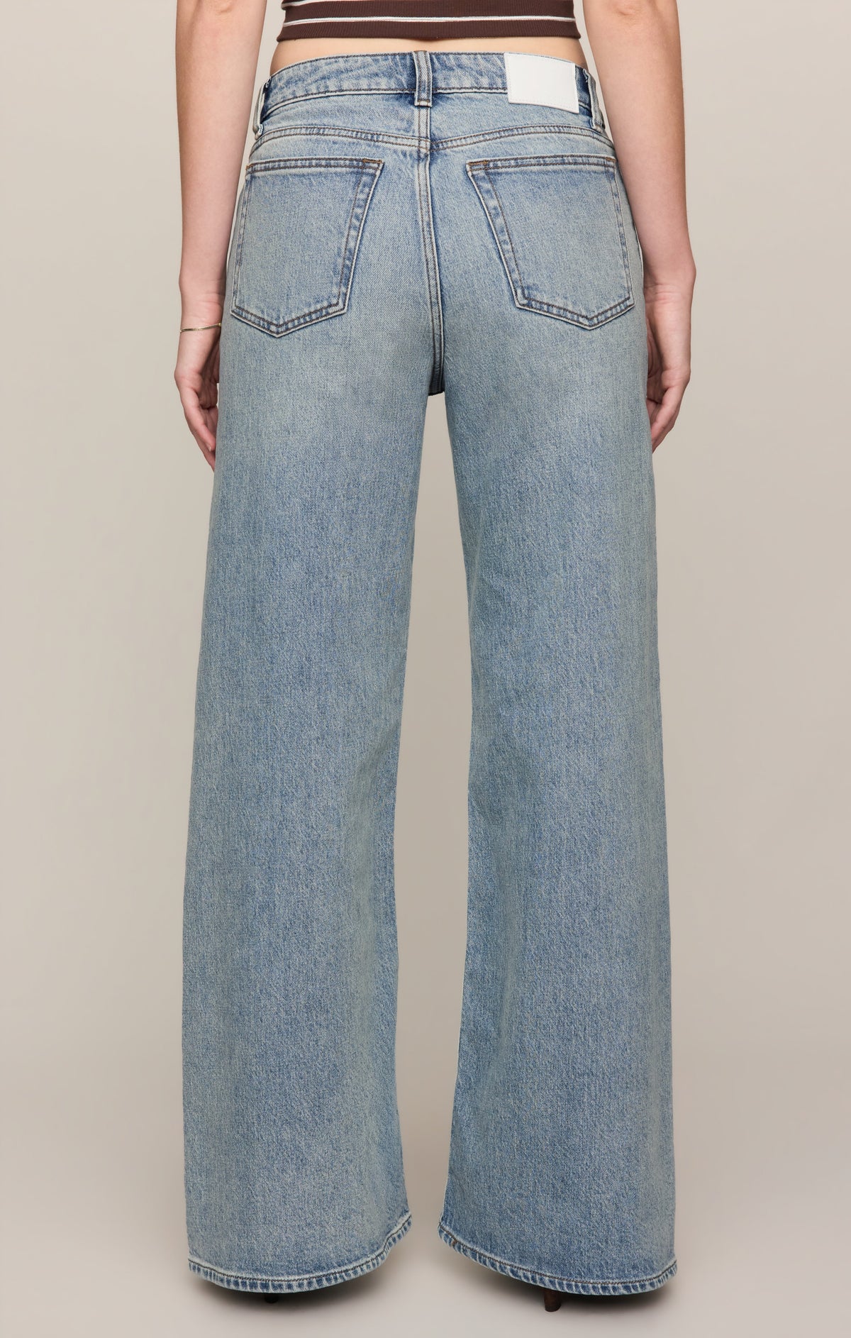 The Stunner - Mid Rise Wide