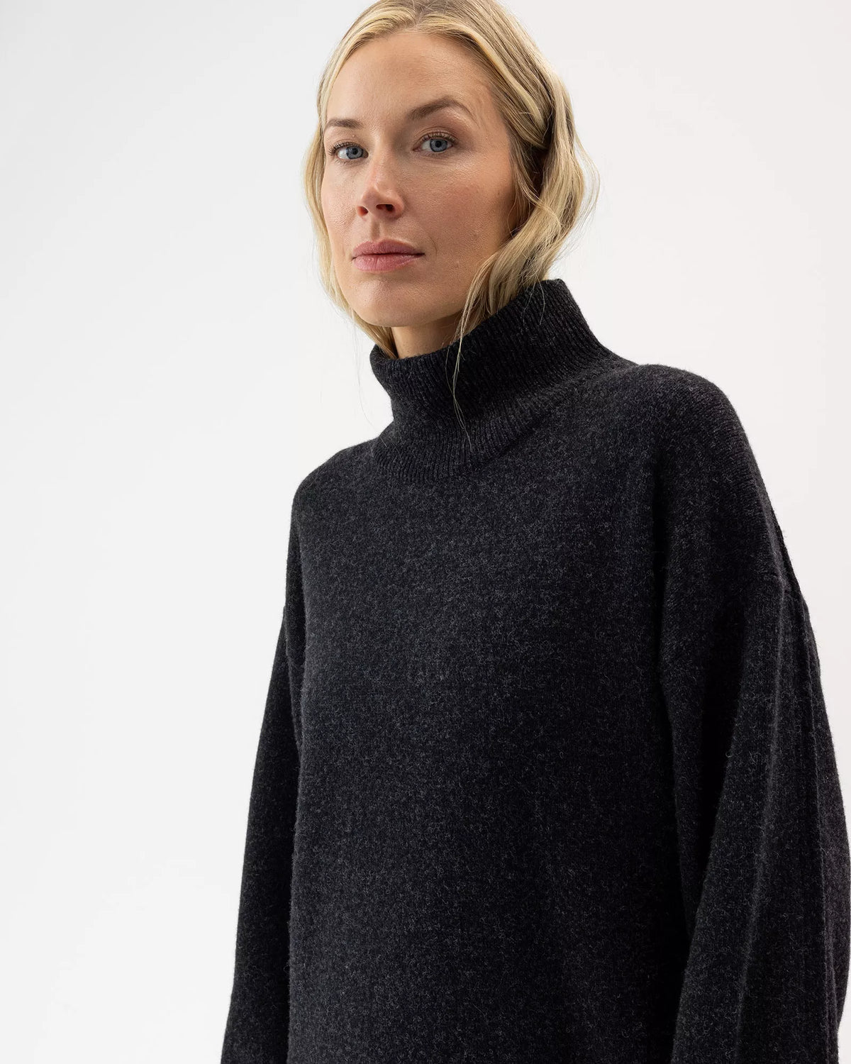 Viveka Dress