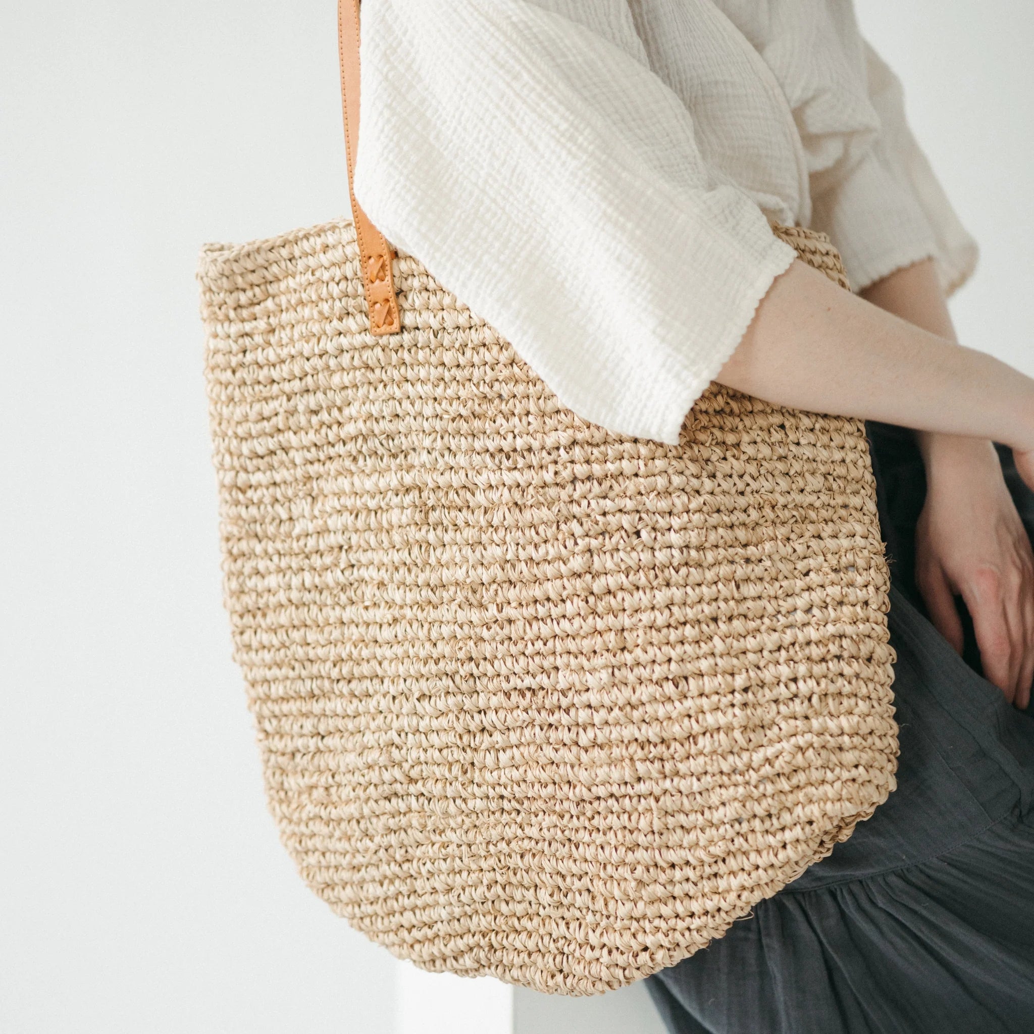 Raffia Shoulder Bag