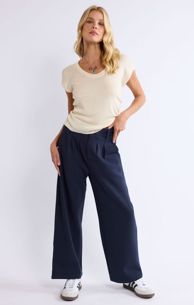 Innocence Pleat Knit Trouser