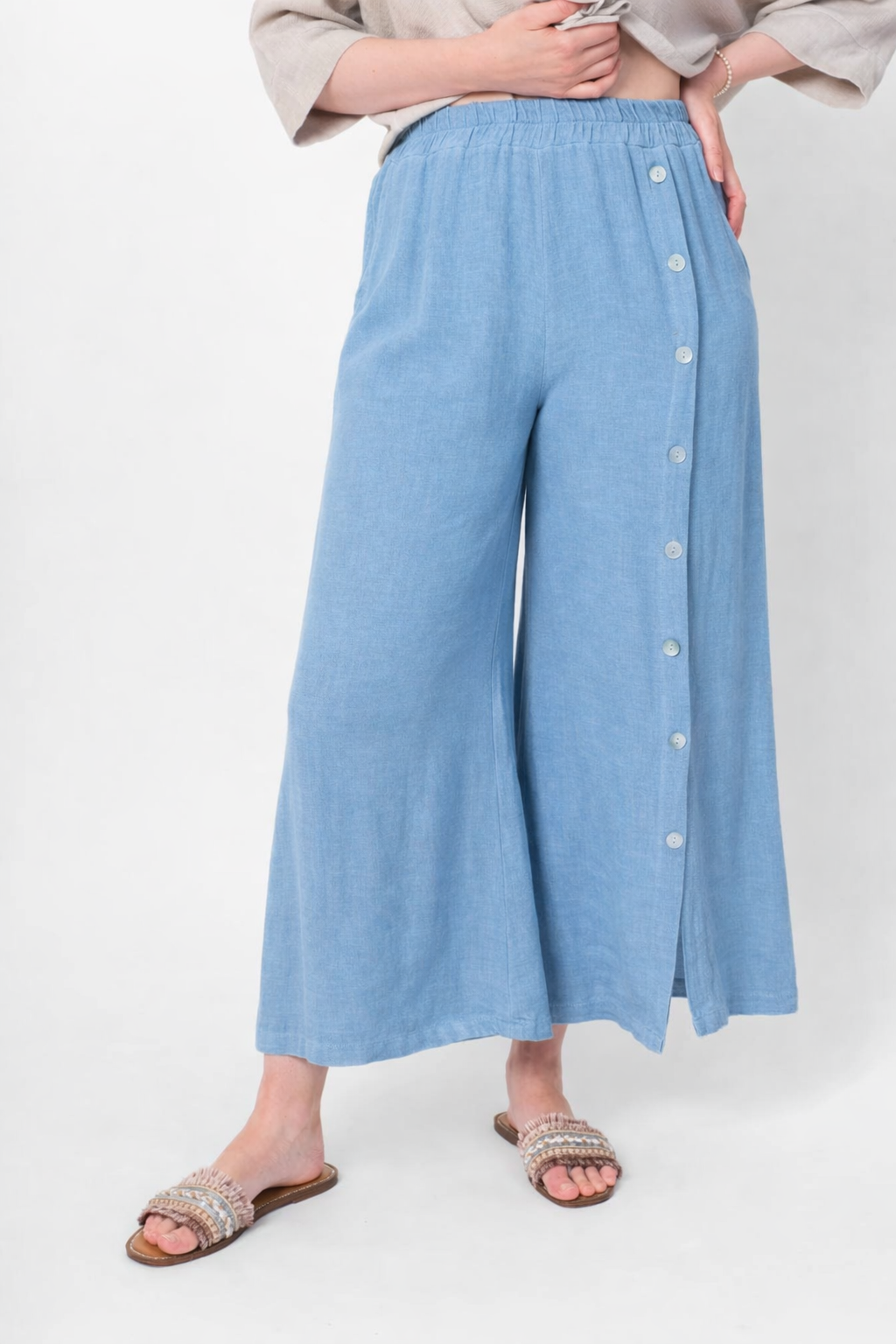Button Leg Linen Pant