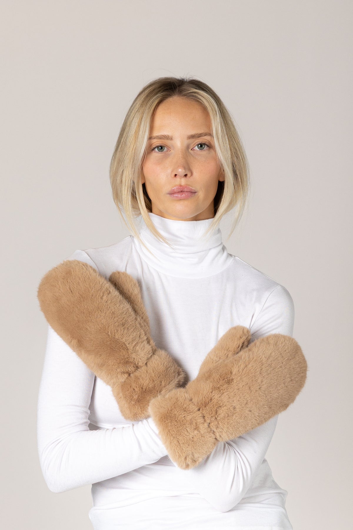 Faux Fur Plush Mittens