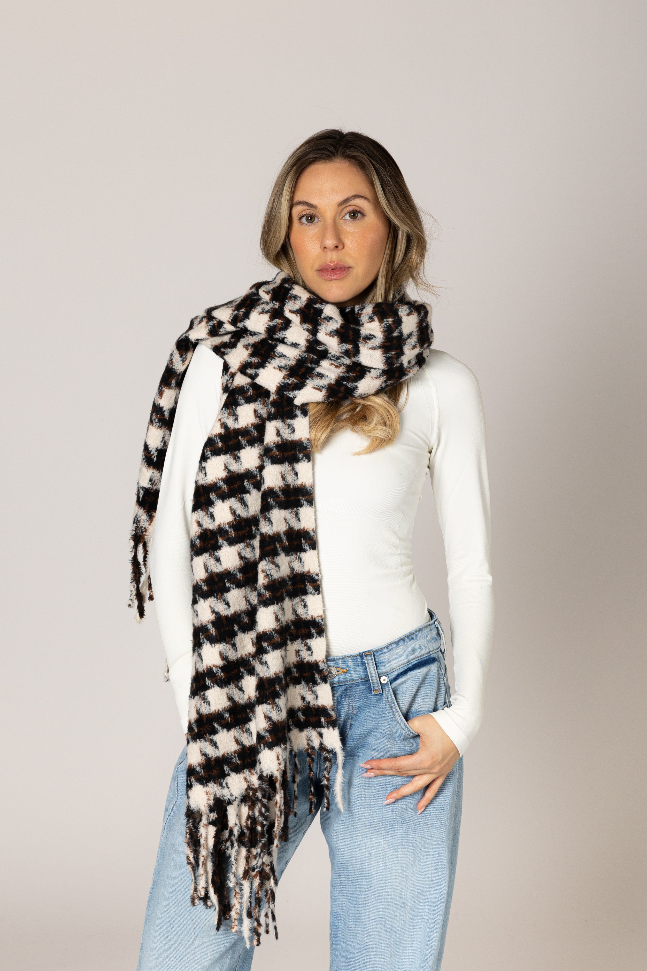 Houndstooth Soft Scarf