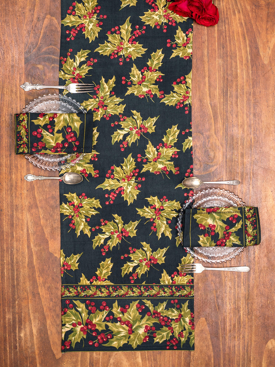 Winterberry Table Runner