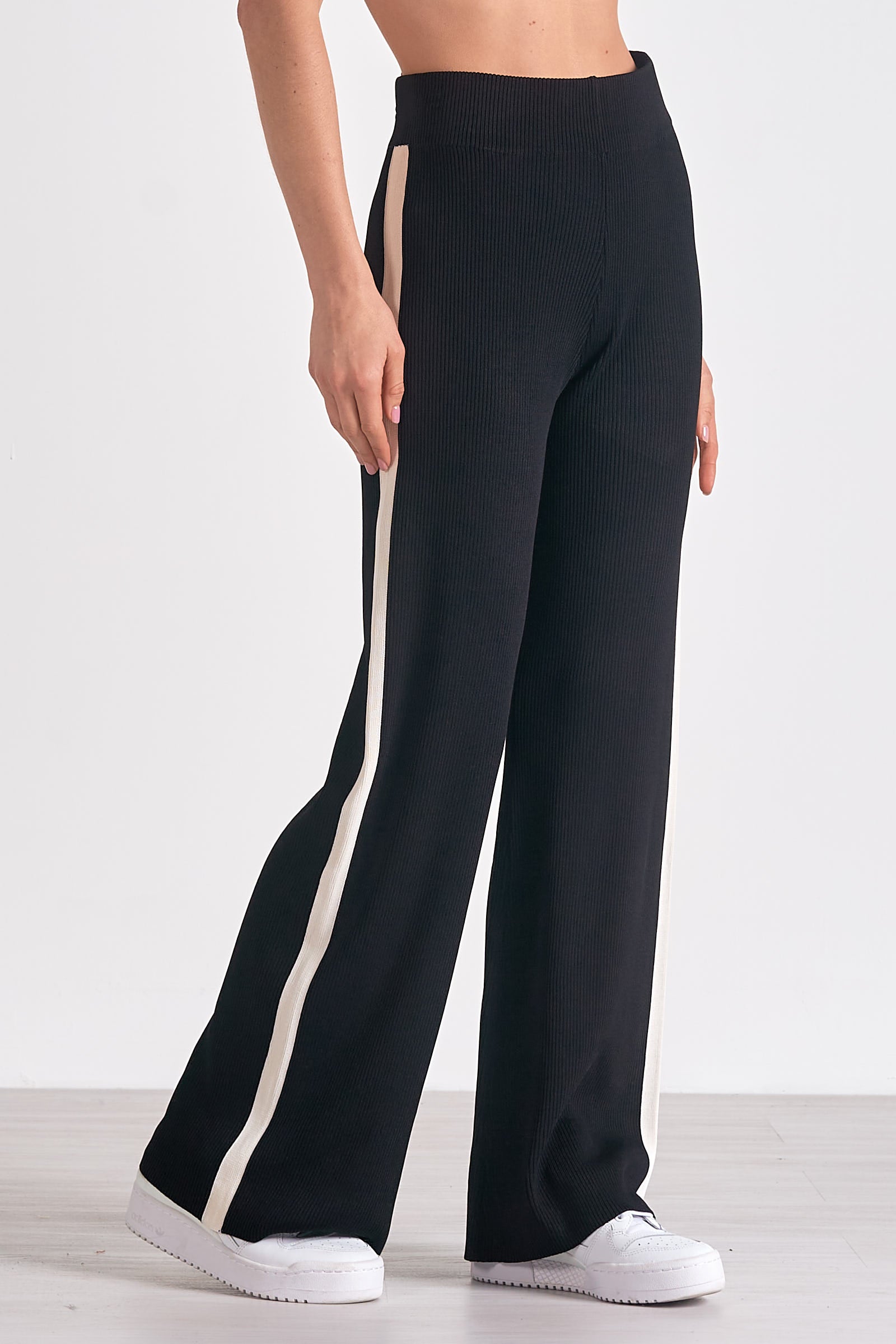 Elan Wyatt Wide Leg Pant