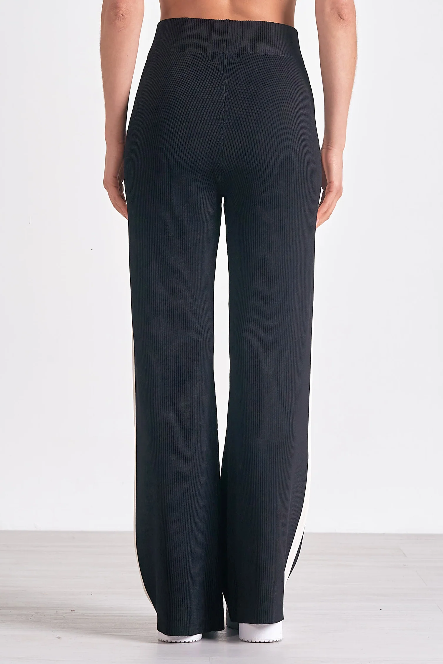 Elan Wyatt Wide Leg Pant