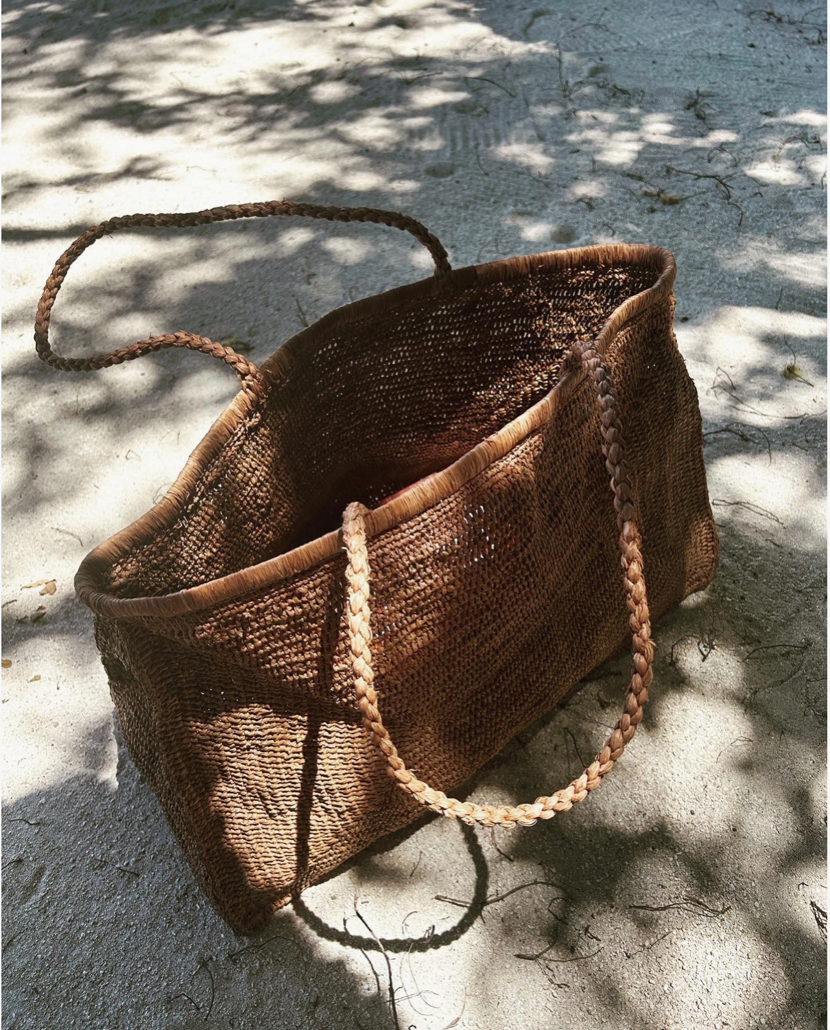 Clipa Woven Beach Tote