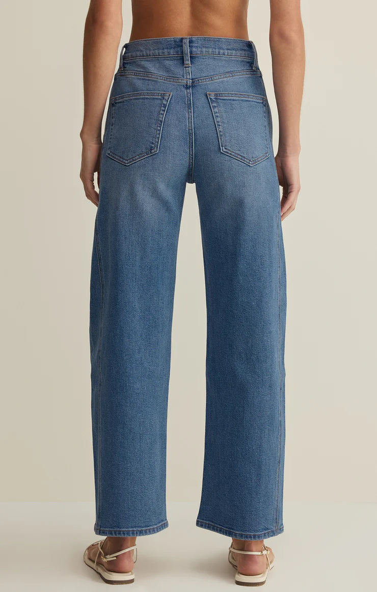 Luna High Rise Bowed Crop