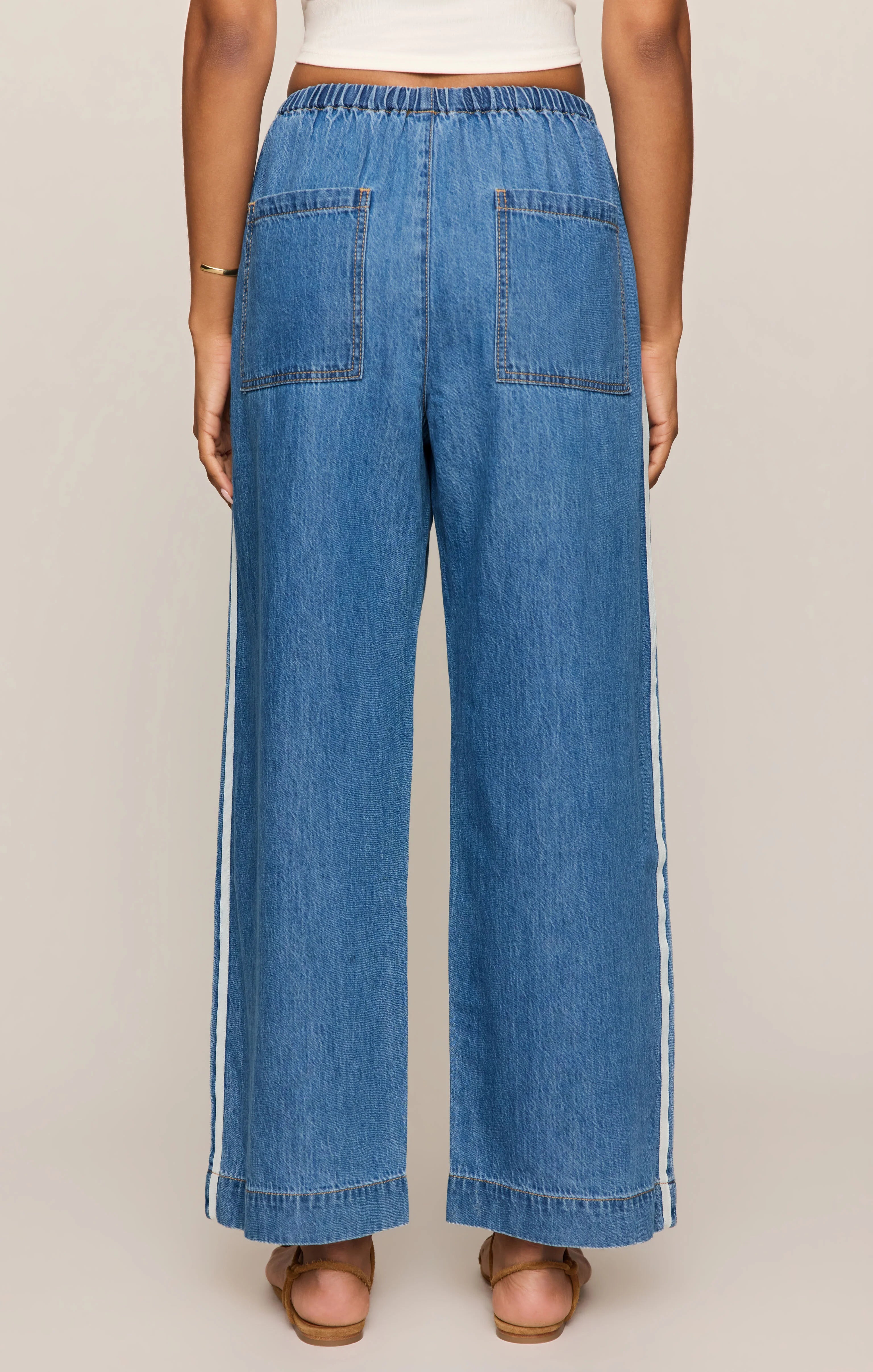 The Sidelines Denim Tracker