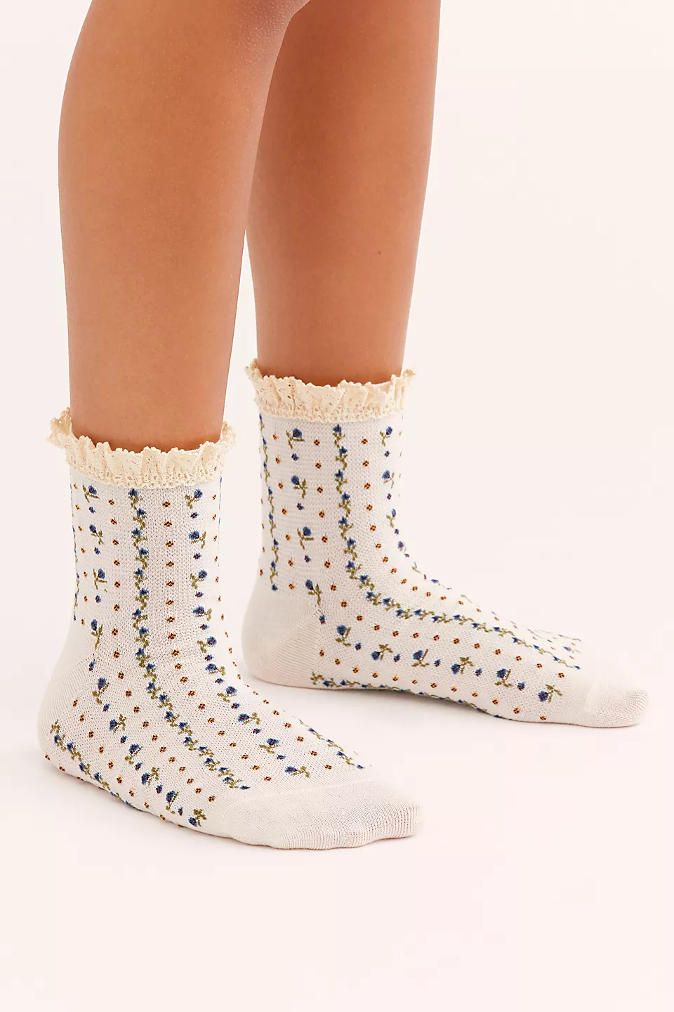 Free People Rosebud Waffle Knit Ankle Socks