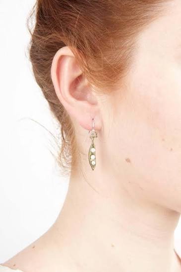 Petite Pea Pod Wire Earrings