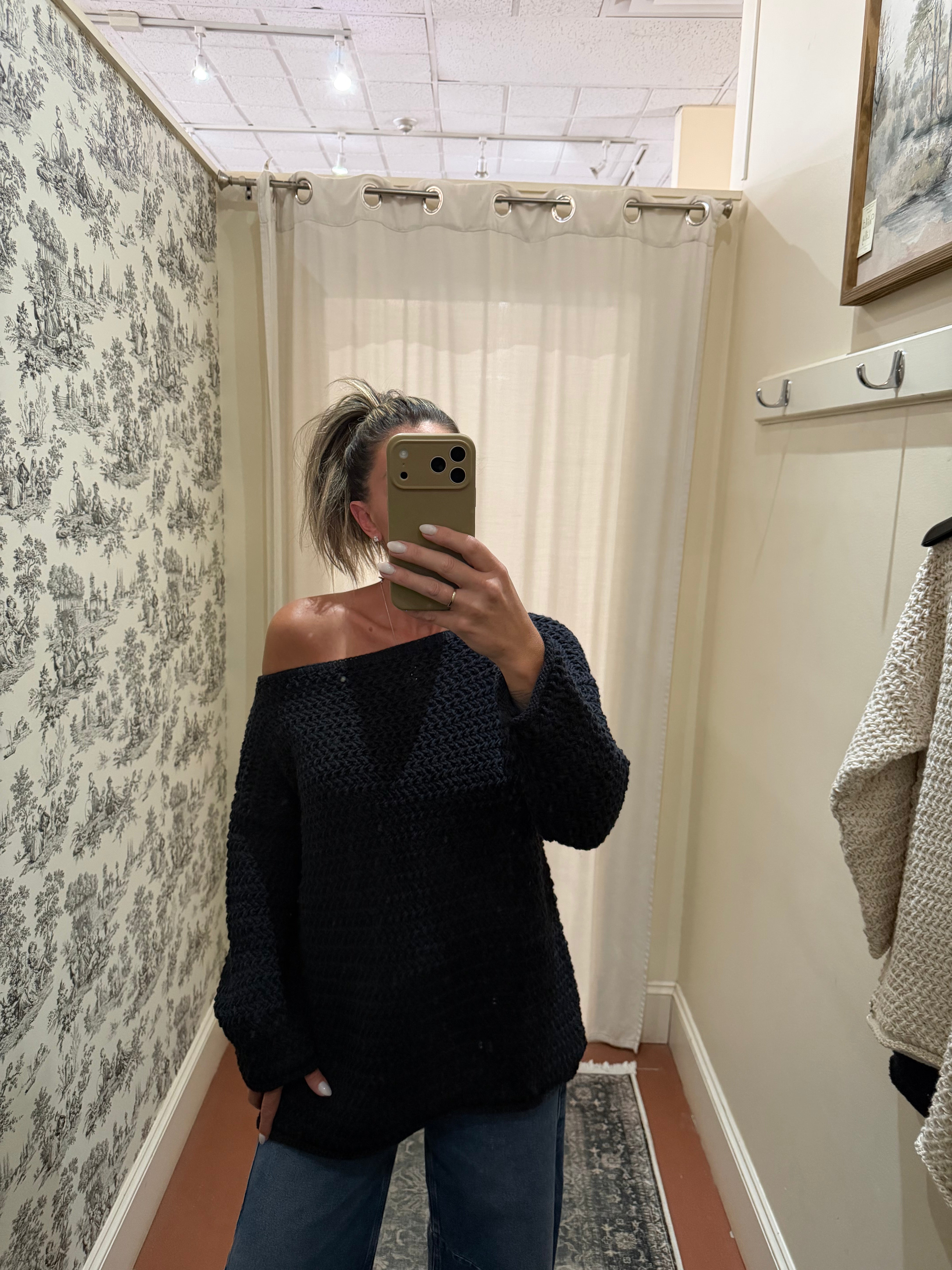 Maddie Pullover