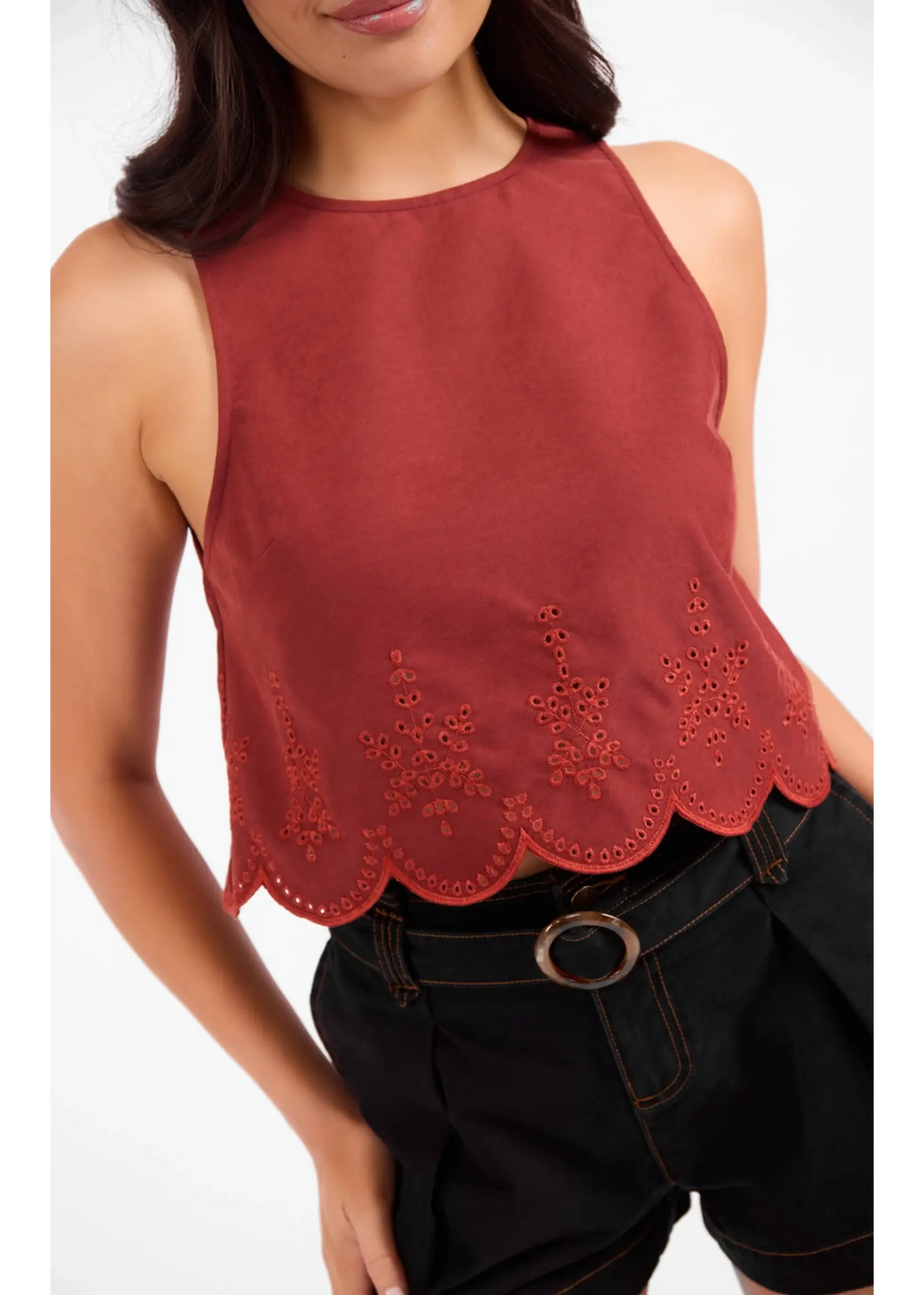 Tea Garden Scallop Hem Top