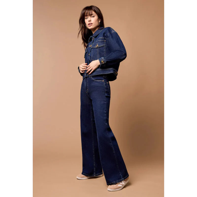 Brooke Hugging Palazzo Denim